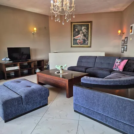 Alexandros Willa Kawala