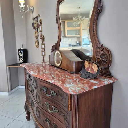 Alexandros Willa Kawala