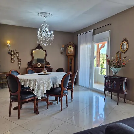 Alexandros Villa